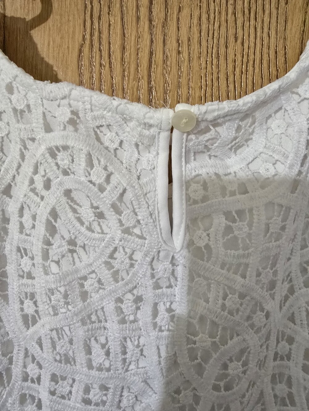 Philosophy White Lace Crochet Short Sleeve Top - Picture 4 of 6